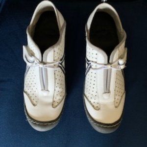 J-41 Sport/Casual Women's Shoes